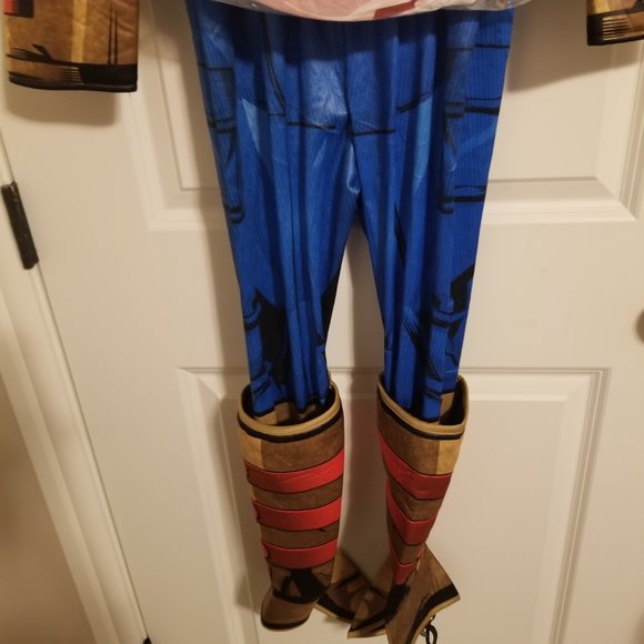Marvel Captain America Costume with gloves, mask, belt, and shield - Picture 6 of 11